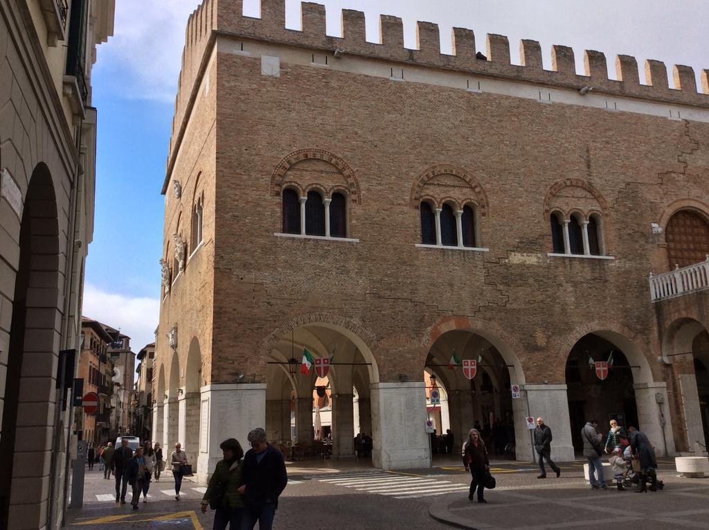 La Loggia Al Duomo - Treviso Leilighet Eksteriør bilde